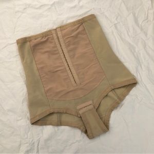 BelleFit Corset size Med